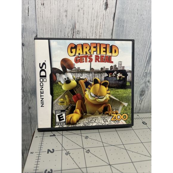 Garfield Gets Real (Nintendo DS, 2009) new - Picture 1 of 3